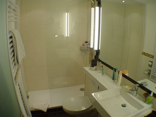 בון Hotel Haus Berlin מראה חיצוני תמונה